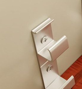 Клипсы монтажные для алюминиевого плинтуса